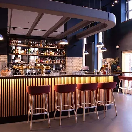 Factory Hotel *