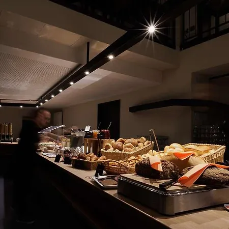 Hotel Factory